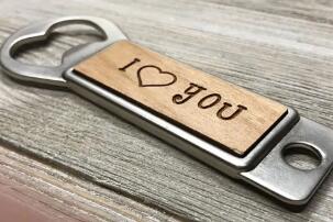 激光打標開瓶器  幫您開啟味蕾之旅